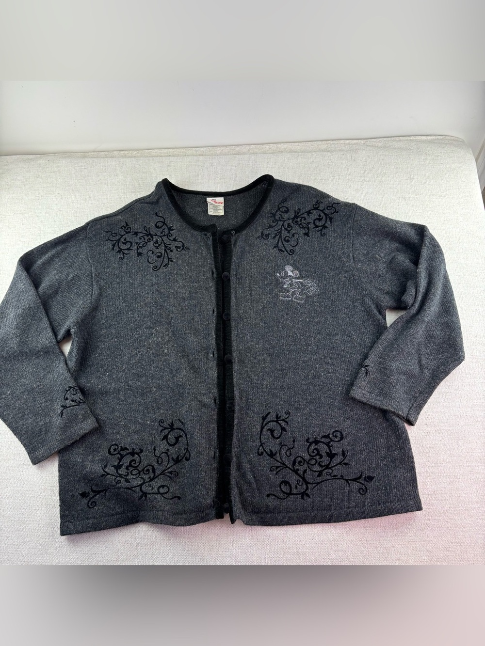 Disney Women's XXL black Gray Embroidered Mickey wool blend sweater Cardigan